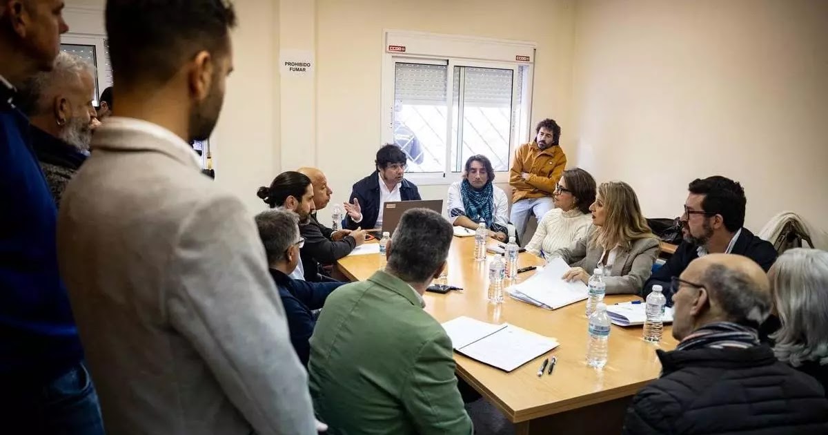 LO QUE LA ACTUALIDAD ESCONDE: LOS PROCESOS QUE RECORREN LAS RELACIONES LABORALES